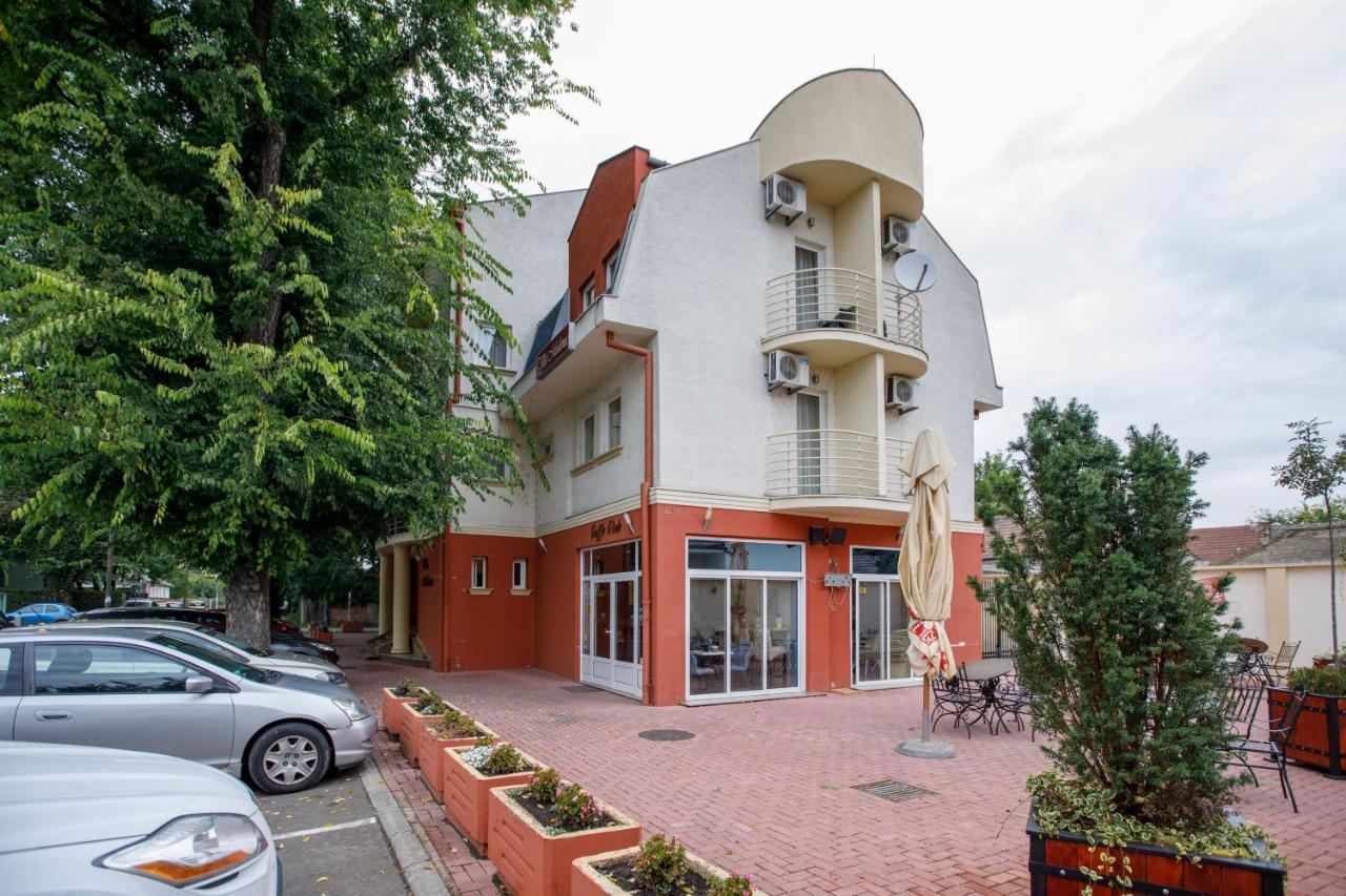 Villa Modena Subotica Exteriör bild